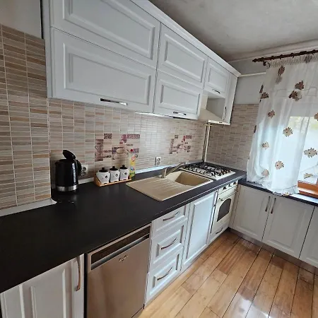 3 Living, 2 Bai, Modern Apartment Craiova