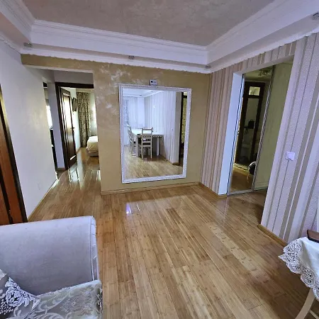 3 Living, 2 Bai, Modern