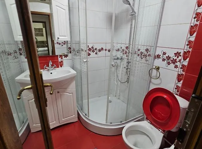 3 Living, 2 Bai, Modern