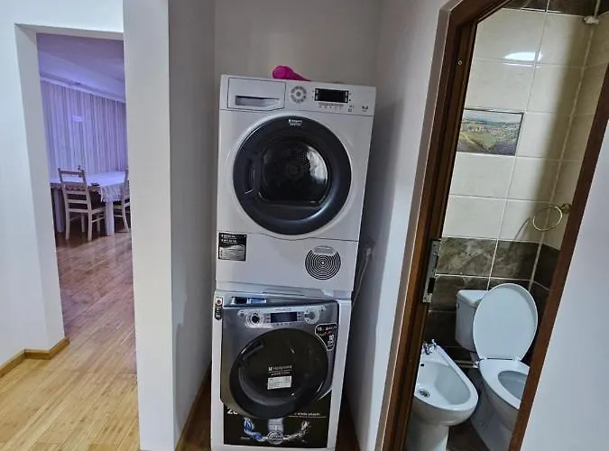 3 Living, 2 Bai, Modern * Craiova